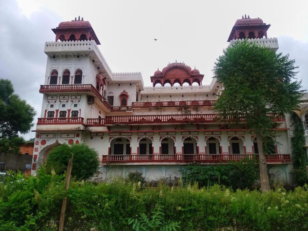 Отель Tordi Garh Malpura  Экстерьер фото